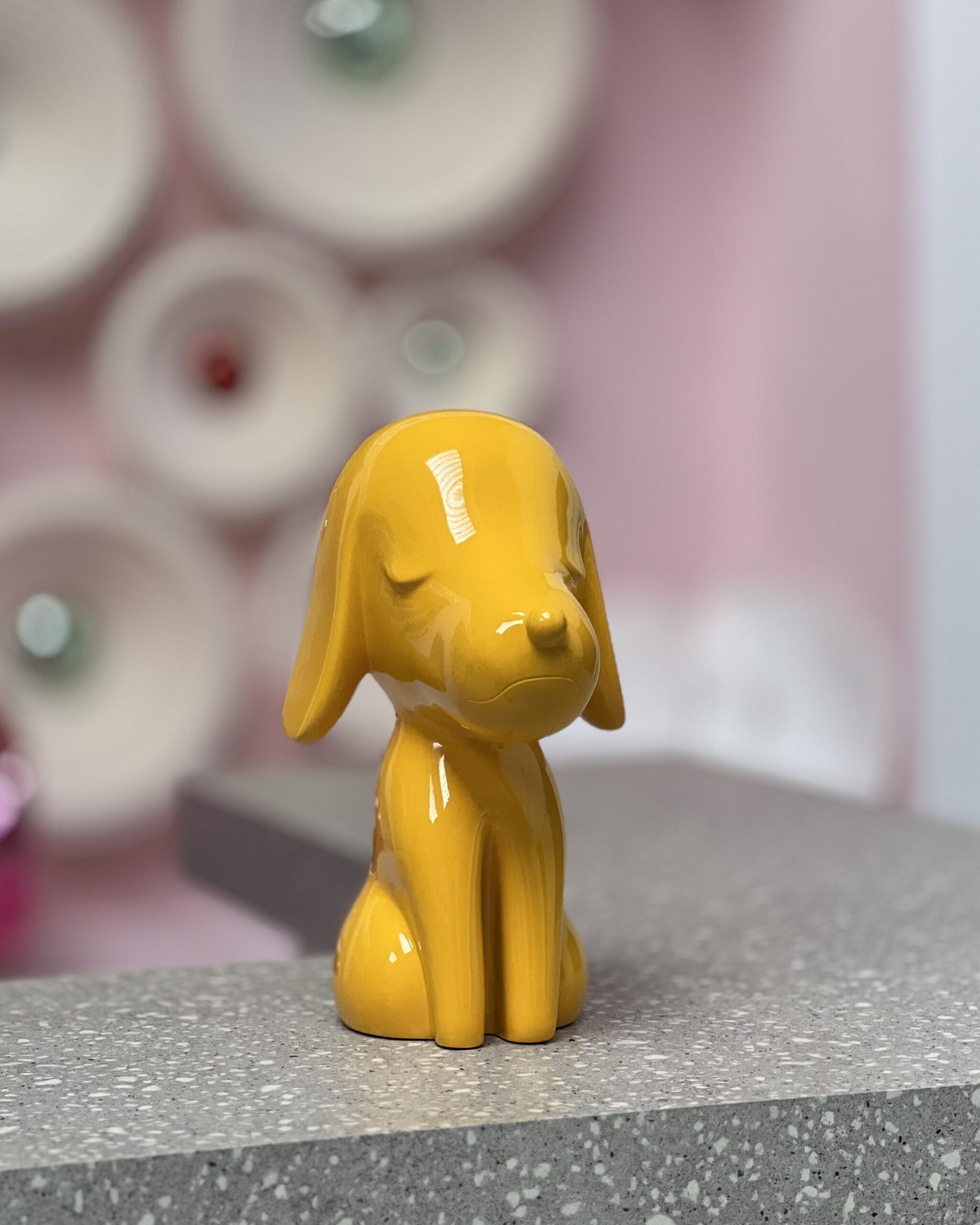 Arturino giallo cagnolino di design statua decorativa
